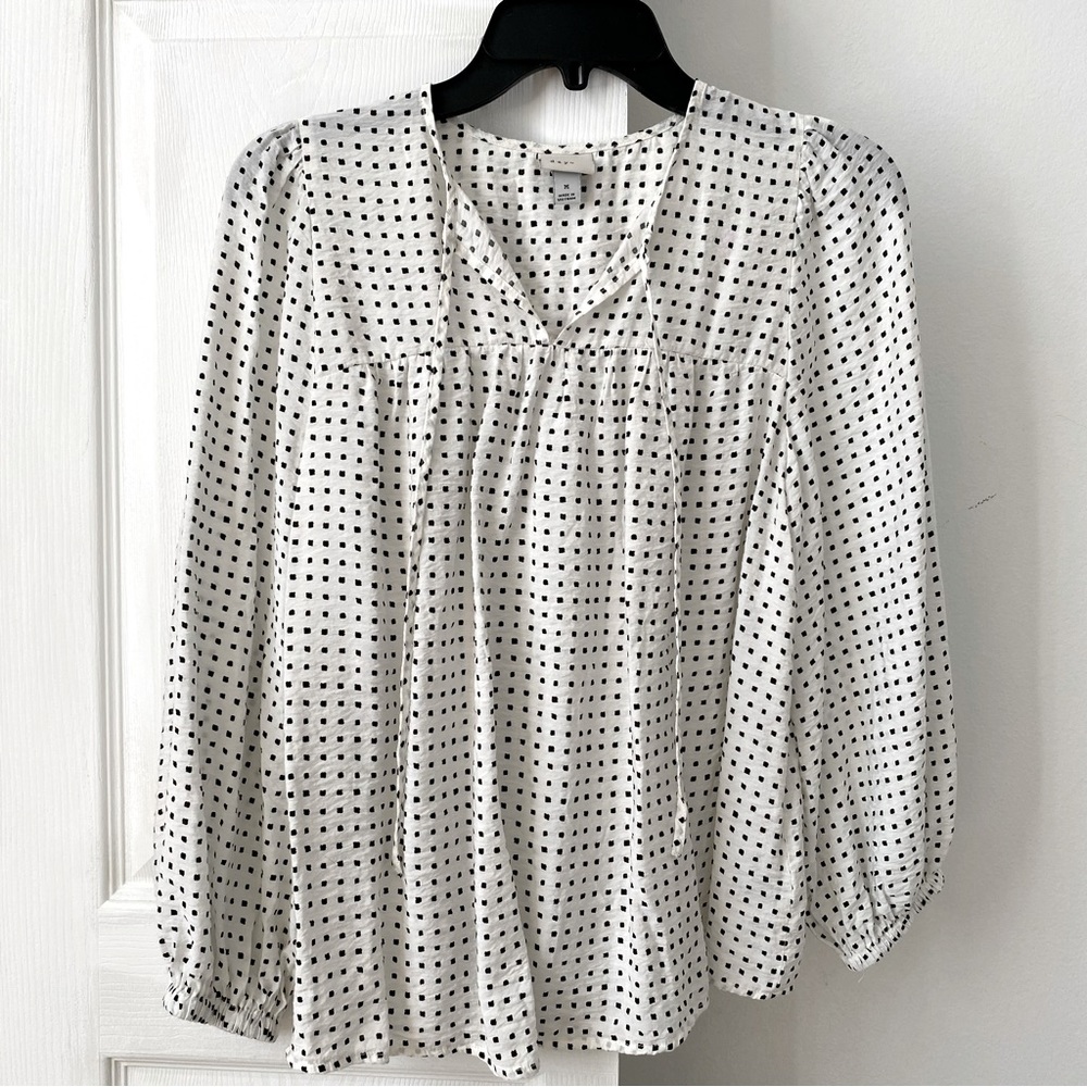 White and Black Balloon Sleeve Peasant Top